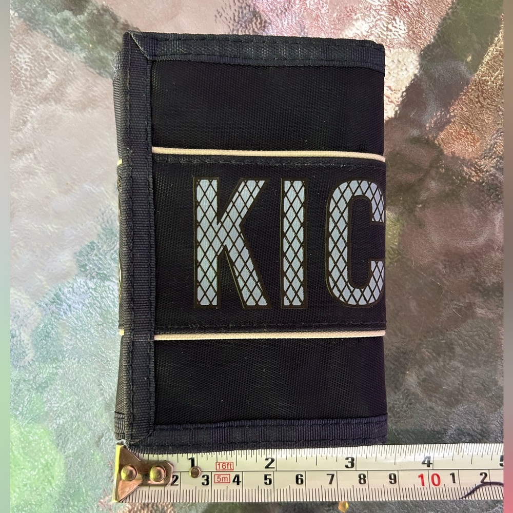 Kickers | rare vintage trifold wallet with clasp and zipper - Picture 2 of 9